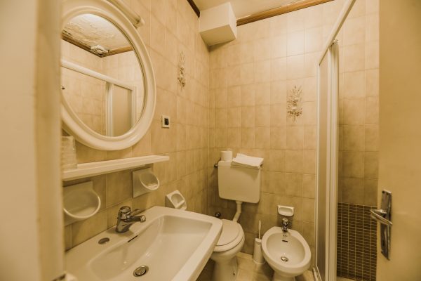 HotelRosaCamere-5 HotelRosaCamere-5